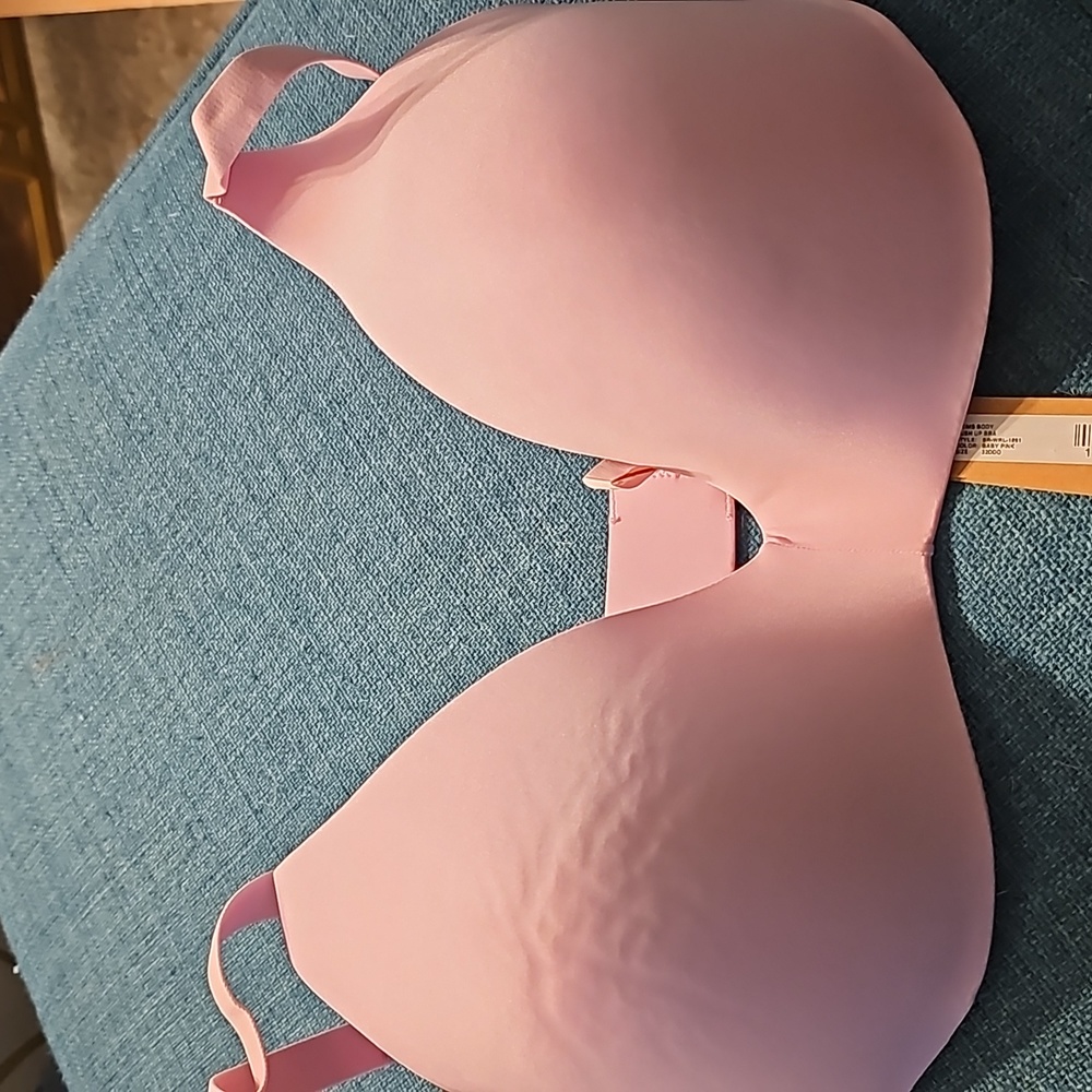 (1212) NWT SKIMS Body Wireless Bra